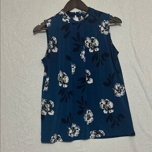 Banana Republic Factory Sleeveless Blue Mandarin Collar Blouse. Size Small